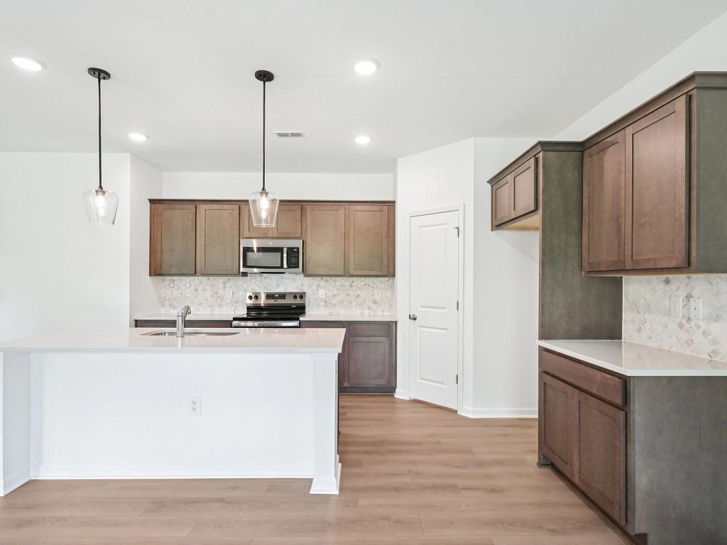 Middleton Farms - Meadow Interior Image 16