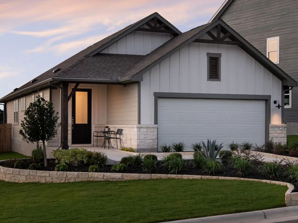 The Trails at Carmel - Travis  Interior Image 1