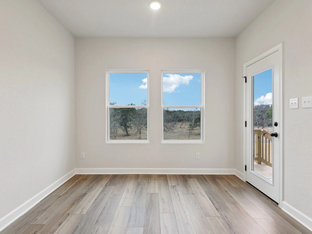 Hennersby Hollow - Makenzie Interior Image 15