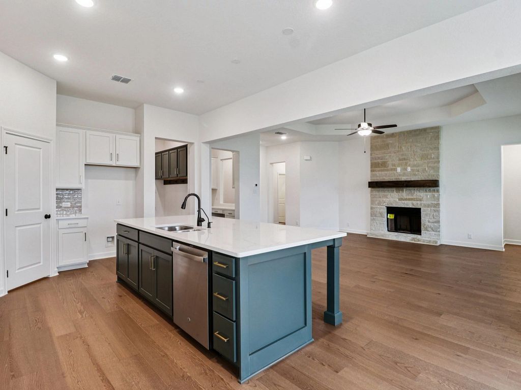 Saddlebrook Ranch - San Saba  Interior Image 6