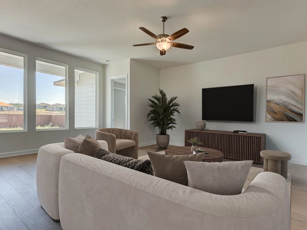 Saddlebrook Ranch - Del Rio Interior Image 10