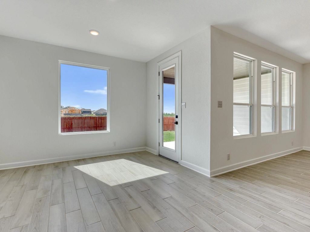 Saddlebrook Ranch - Leander Interior Image 6