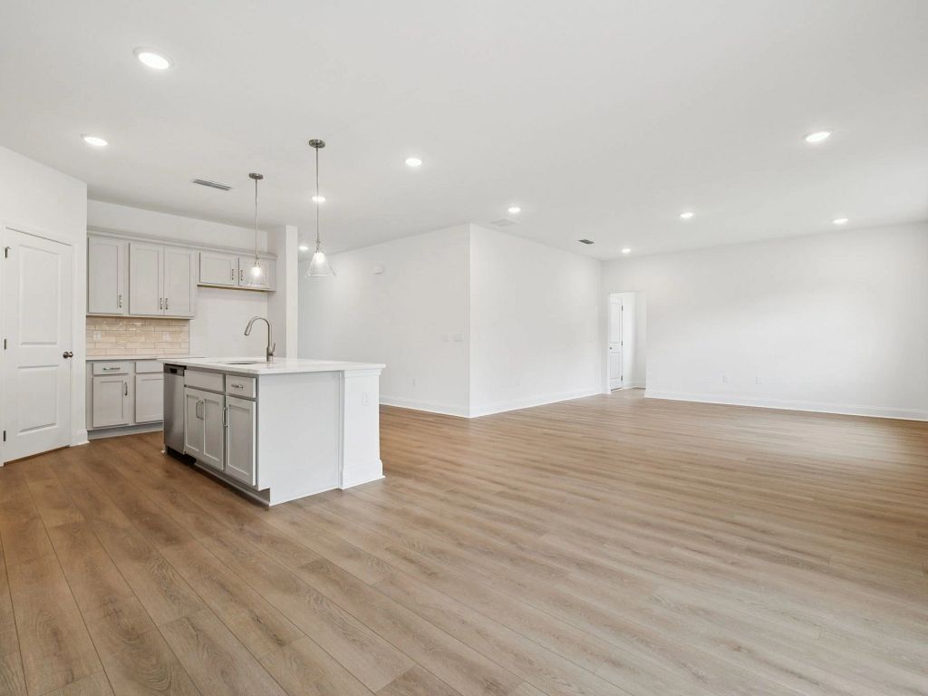 Ascent at Arbor Ridge - Montgomery Interior Image 7