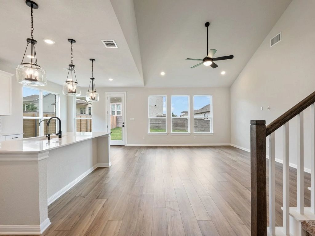 The Trails at Carmel - Thornton Interior Image 5