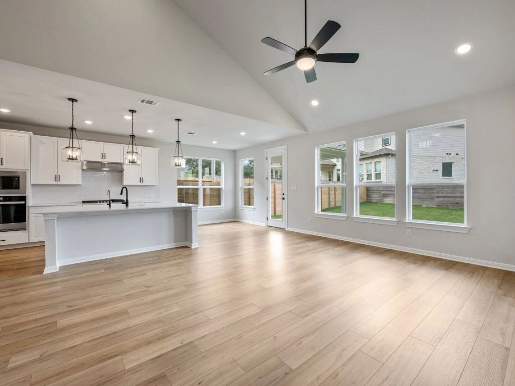 The Trails at Carmel - Thornton Interior Image 6