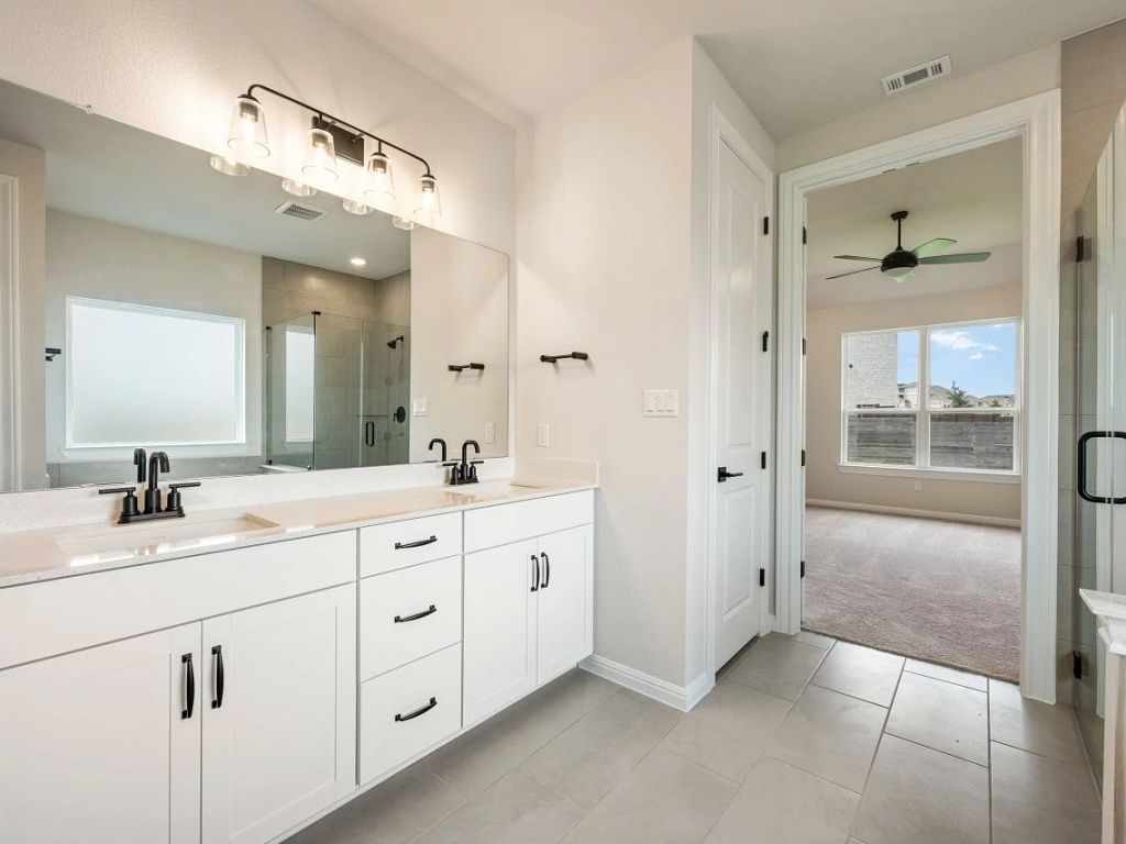 The Trails at Carmel - Thornton Interior Image 14