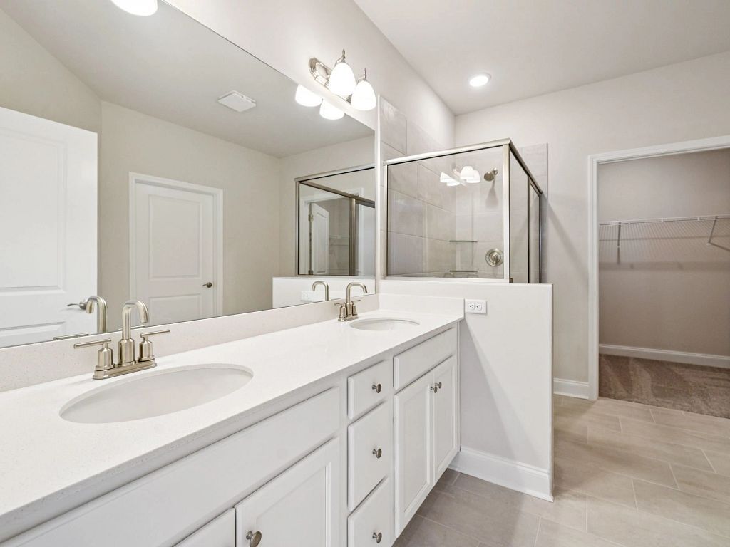 Stewart's Glen | 55+ Community - Hickory Interior Image 7