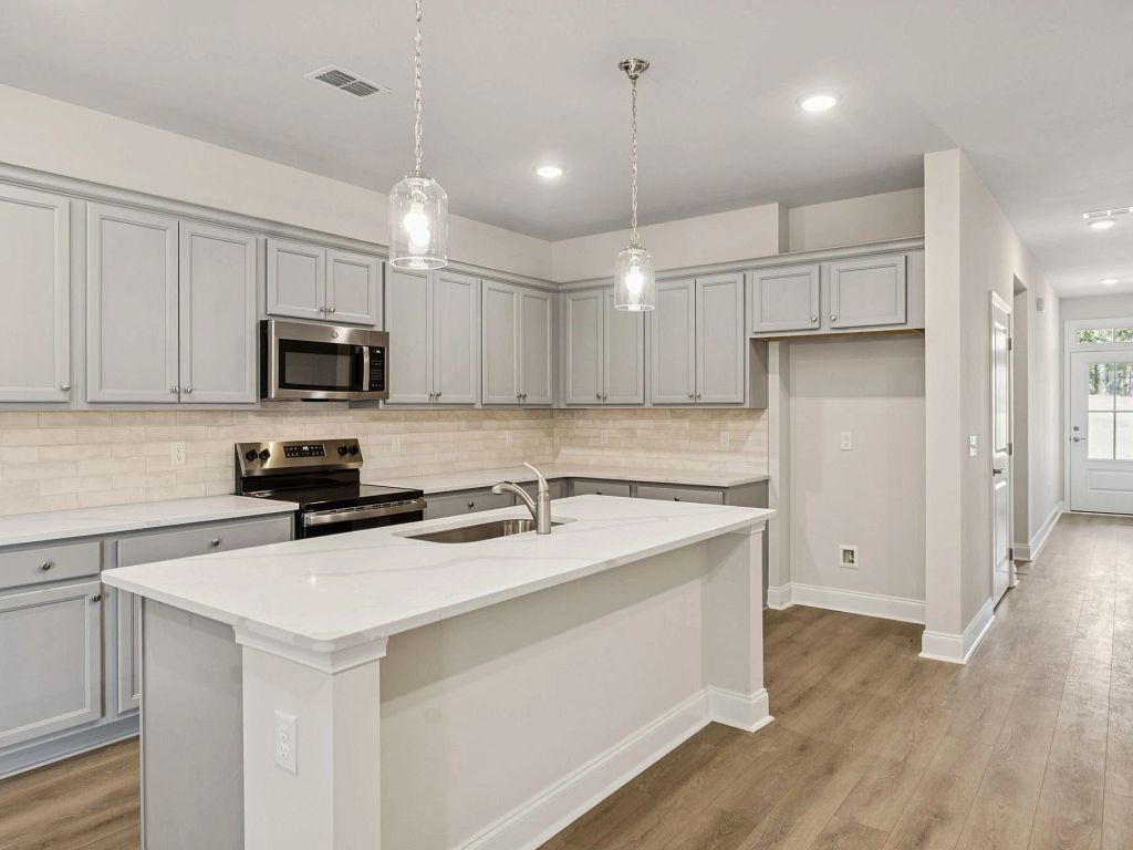 Stewart's Glen | 55+ Community - Magnolia Interior Image 1