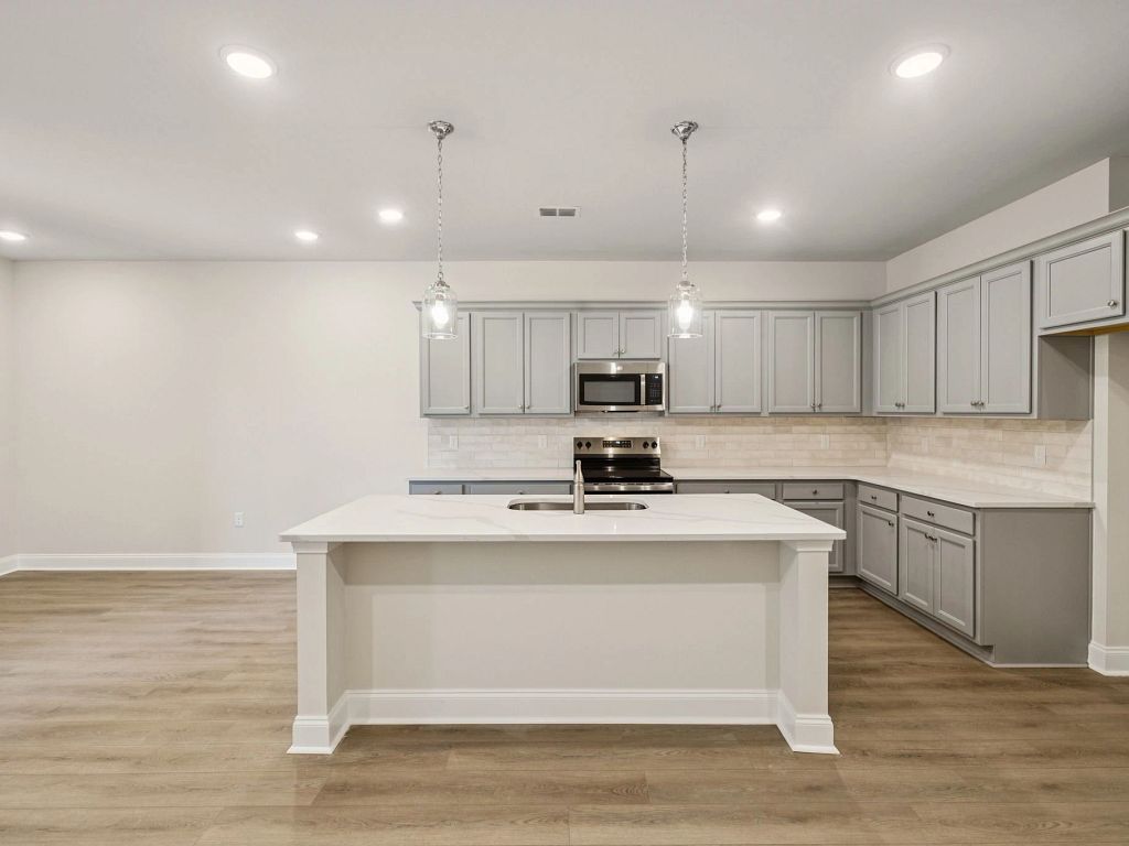 Stewart's Glen | 55+ Community - Magnolia Interior Image 2