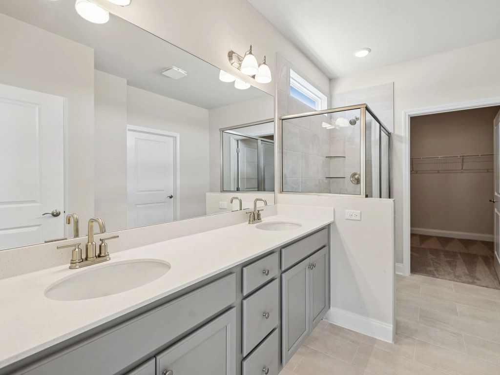 Stewart's Glen | 55+ Community - Magnolia Interior Image 7