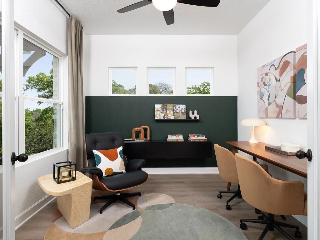 Hennersby Hollow - Gage Interior Image 3
