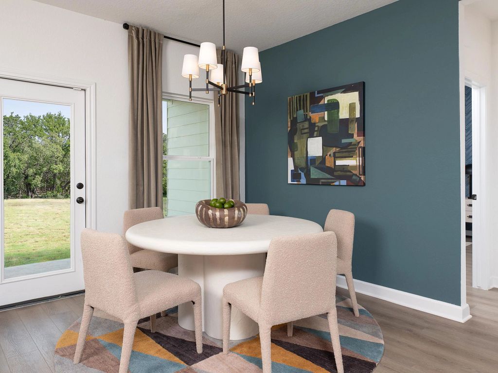 Hennersby Hollow - Gage Interior Image 7