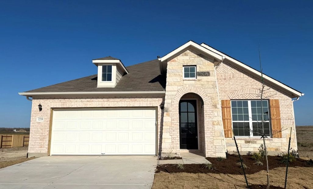 Medina II - Willow Springs: Buda, Texas - Ashton Woods