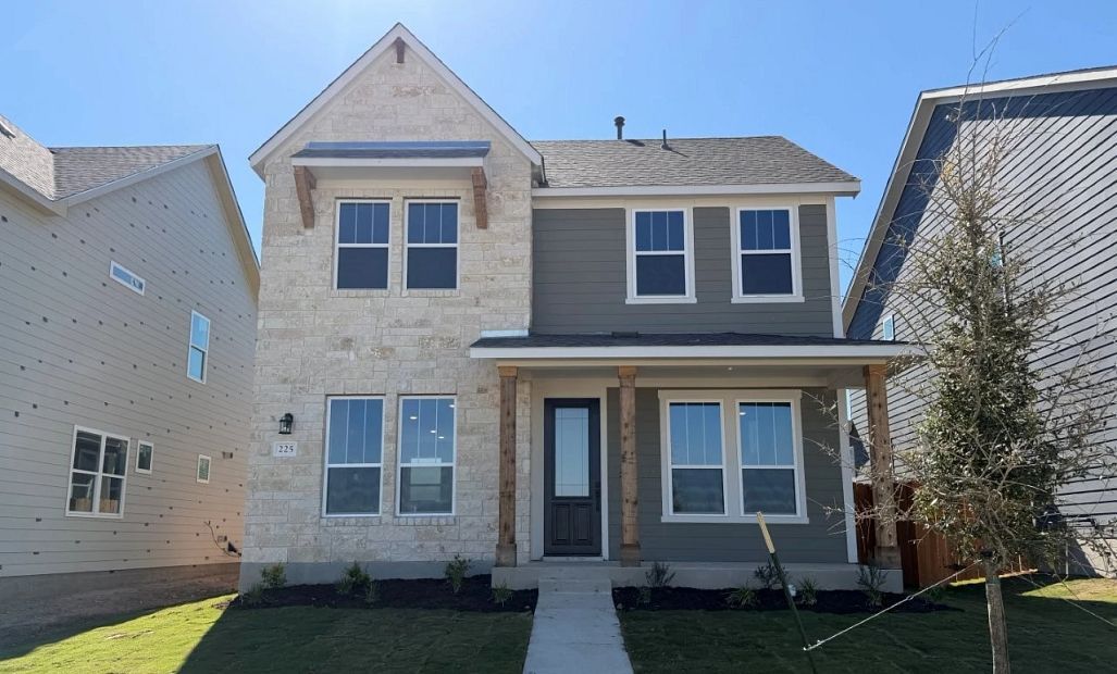 Robin - Lariat: Liberty Hill, Texas - Ashton Woods