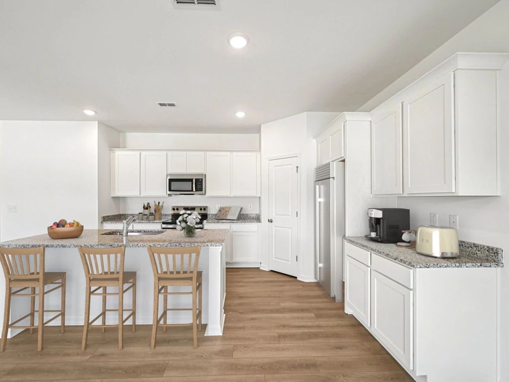 Middleton Farms - Meadow Interior Image 3