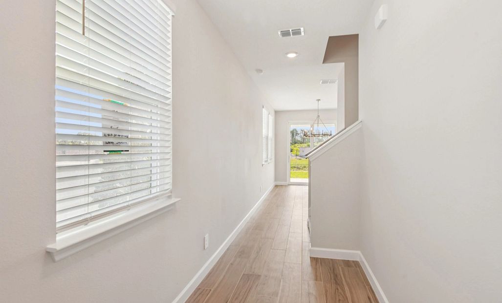 Foyer into the home