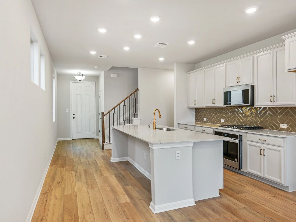 Cannon Ranch - Ladybird Interior Image 6