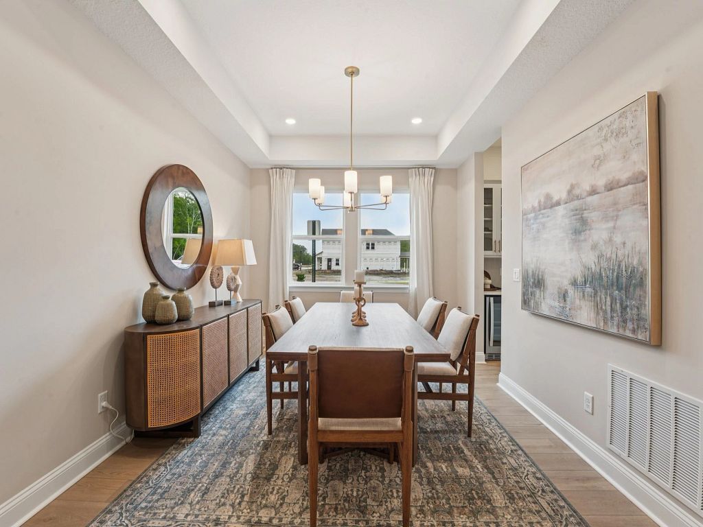 Crescent Shores - Coral Interior Image 3