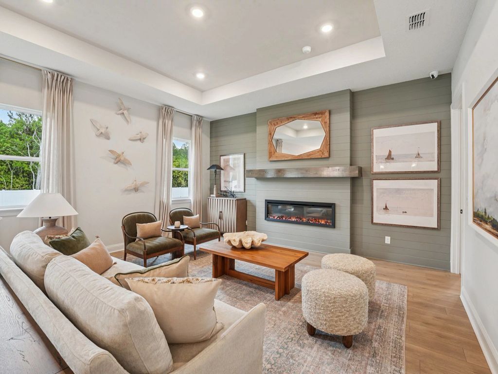Crescent Shores - Coral Interior Image 4