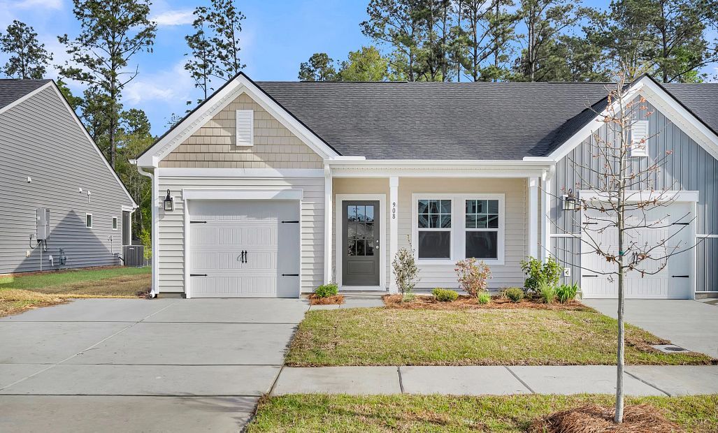 908 Dusk Drive (Palmetto)