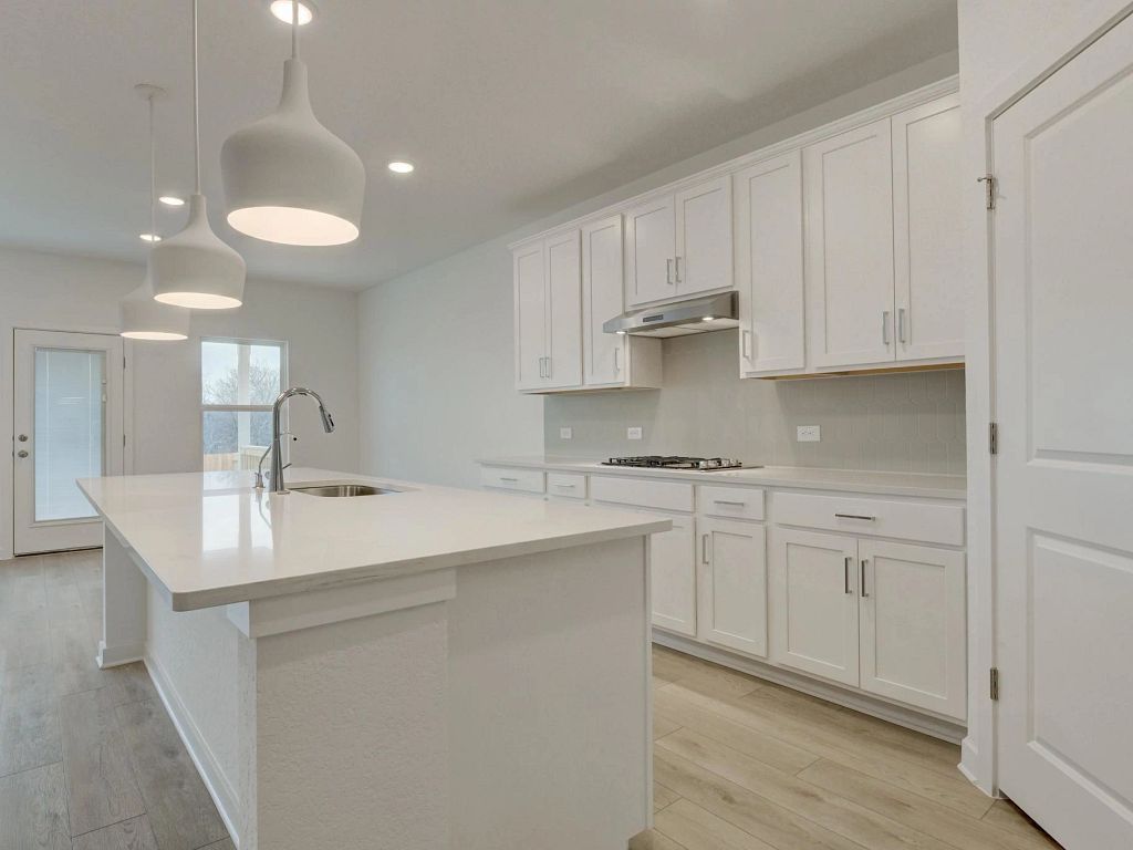 Hennersby Hollow - Alexis Interior Image 9