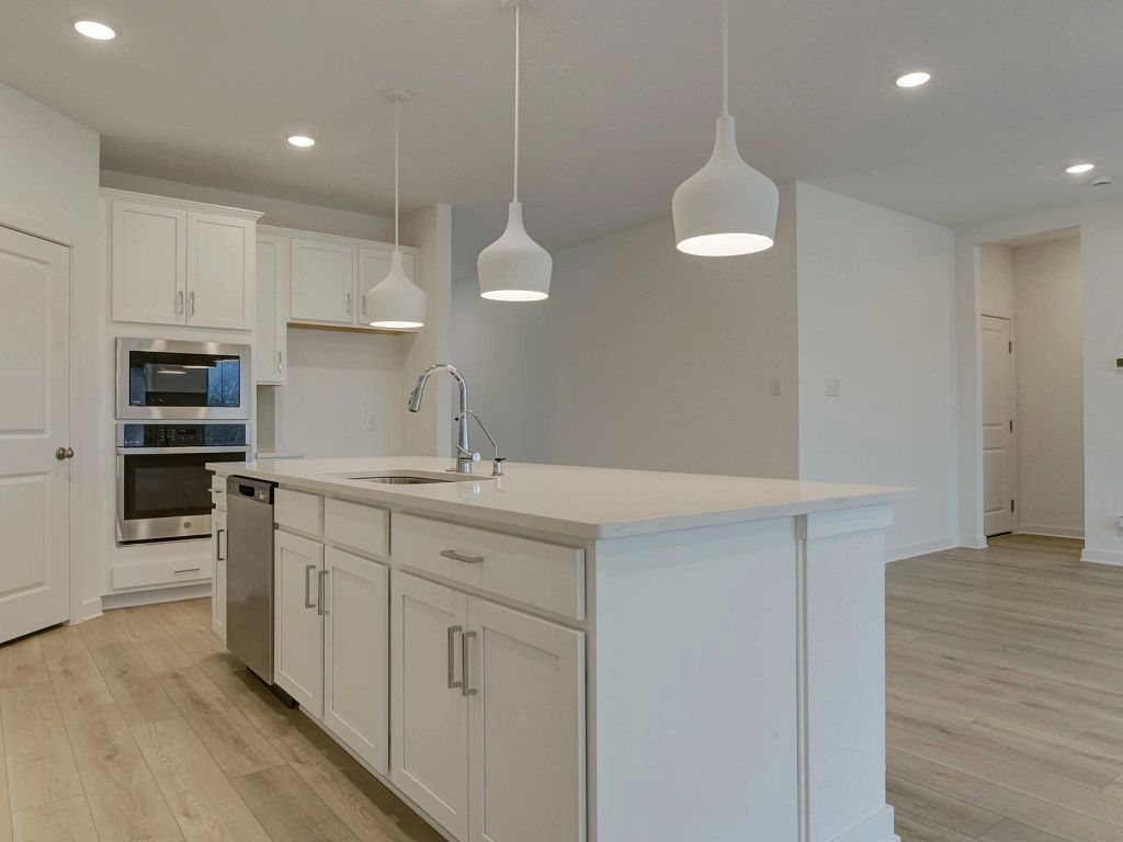 Hennersby Hollow - Alexis Interior Image 11
