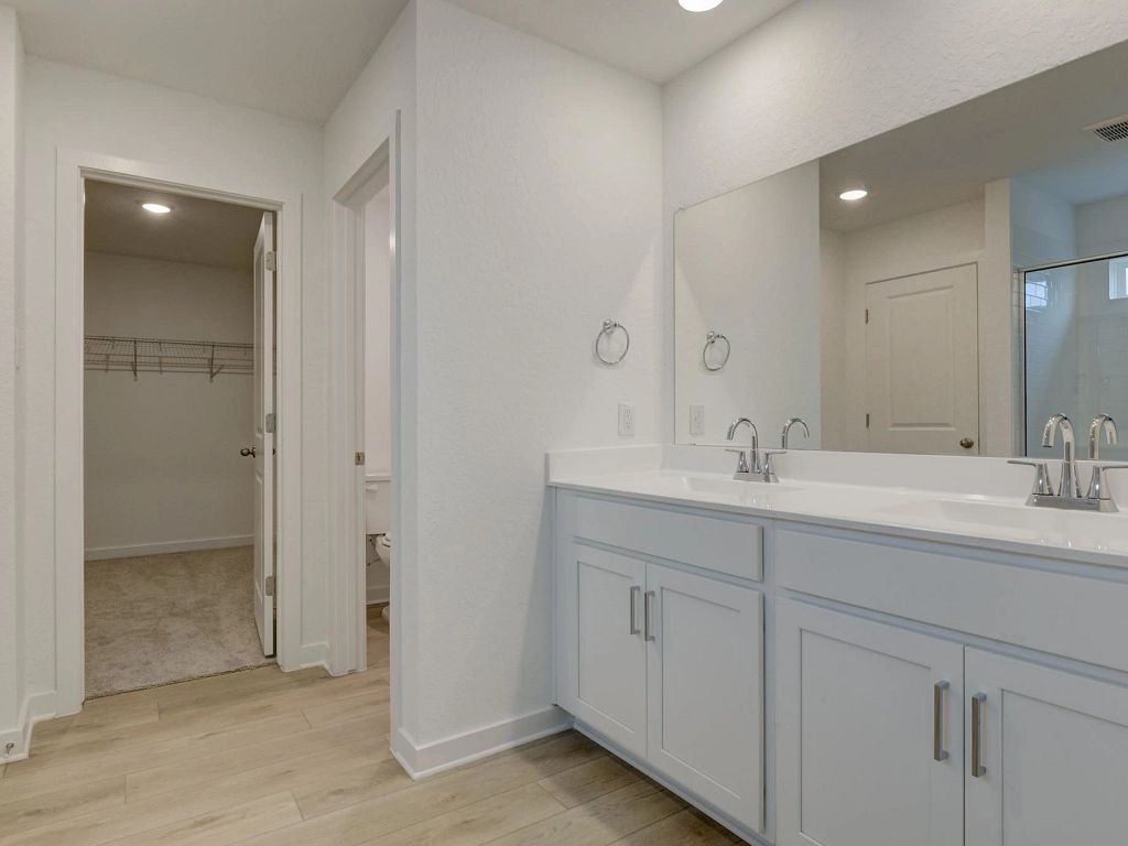 Hennersby Hollow - Alexis Interior Image 21