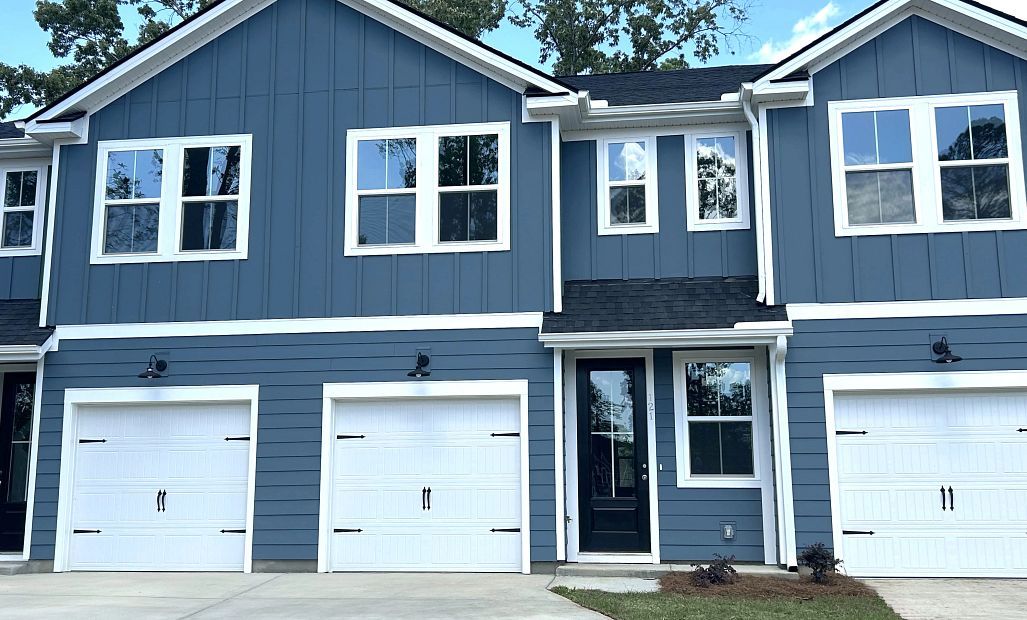 121 Berry Shoals Drive (Chartwell)