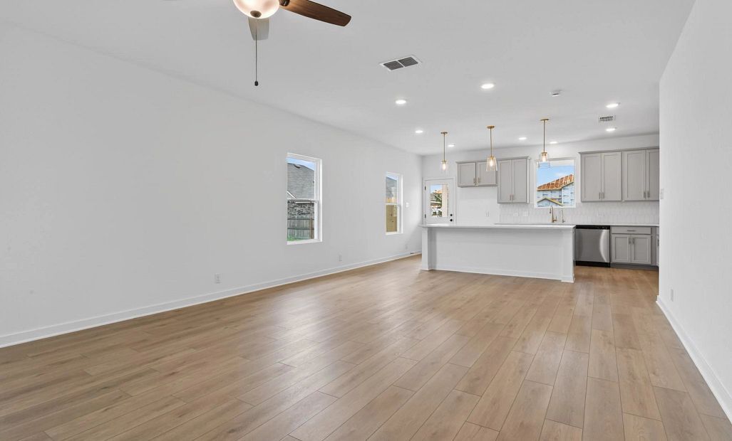 Kitchen, Family, & Breakfast - Serene Collection