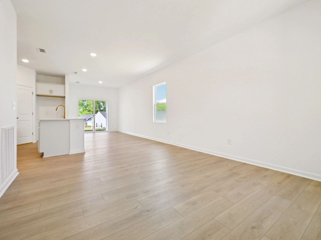 Middleton Farms - Grove Interior Image 5