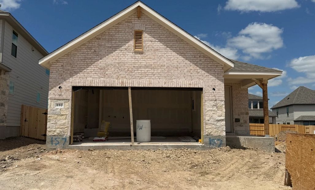 157 Clover Bend (Travis)