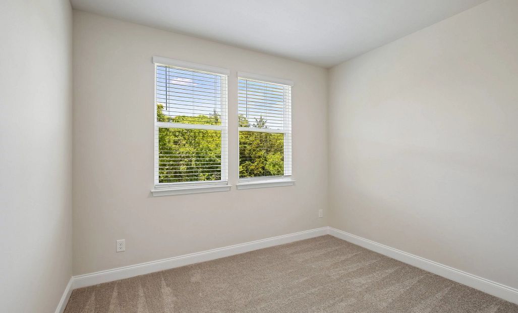 Guest bedroom
