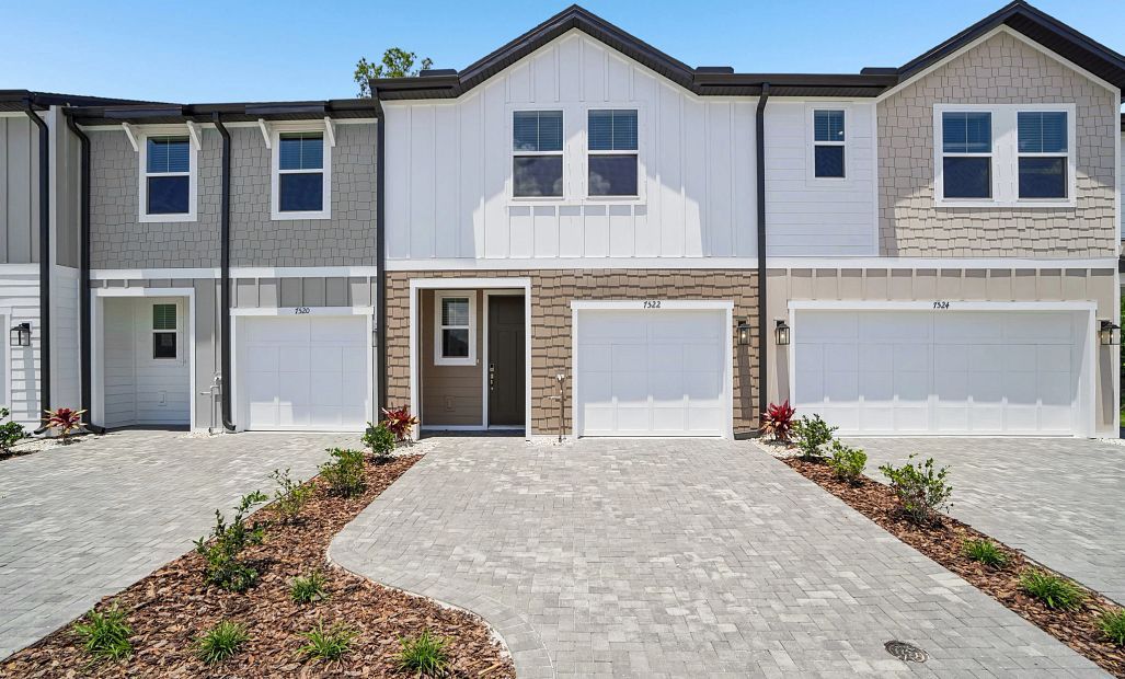 7522 Deer Valley Circle (Surf)