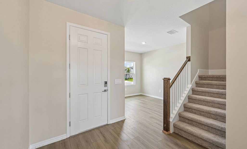 Foyer into the home