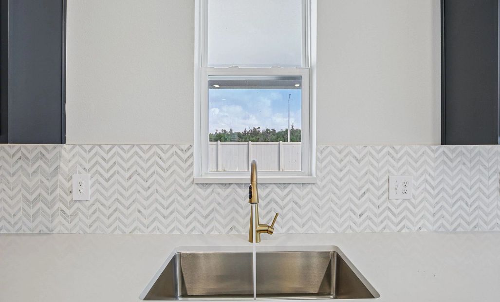 Who doesn't love a window over the sink?