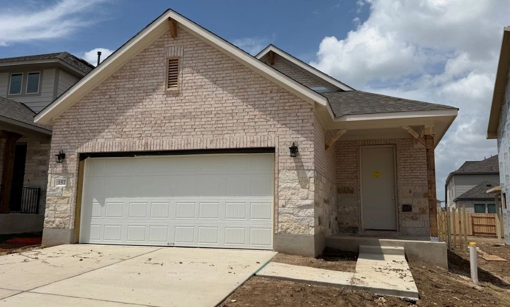Travis - Lariat: Liberty Hill, Texas - Ashton Woods