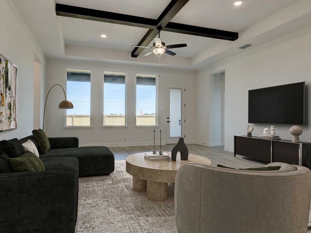 Megan's Landing - Carmen Interior Image 8
