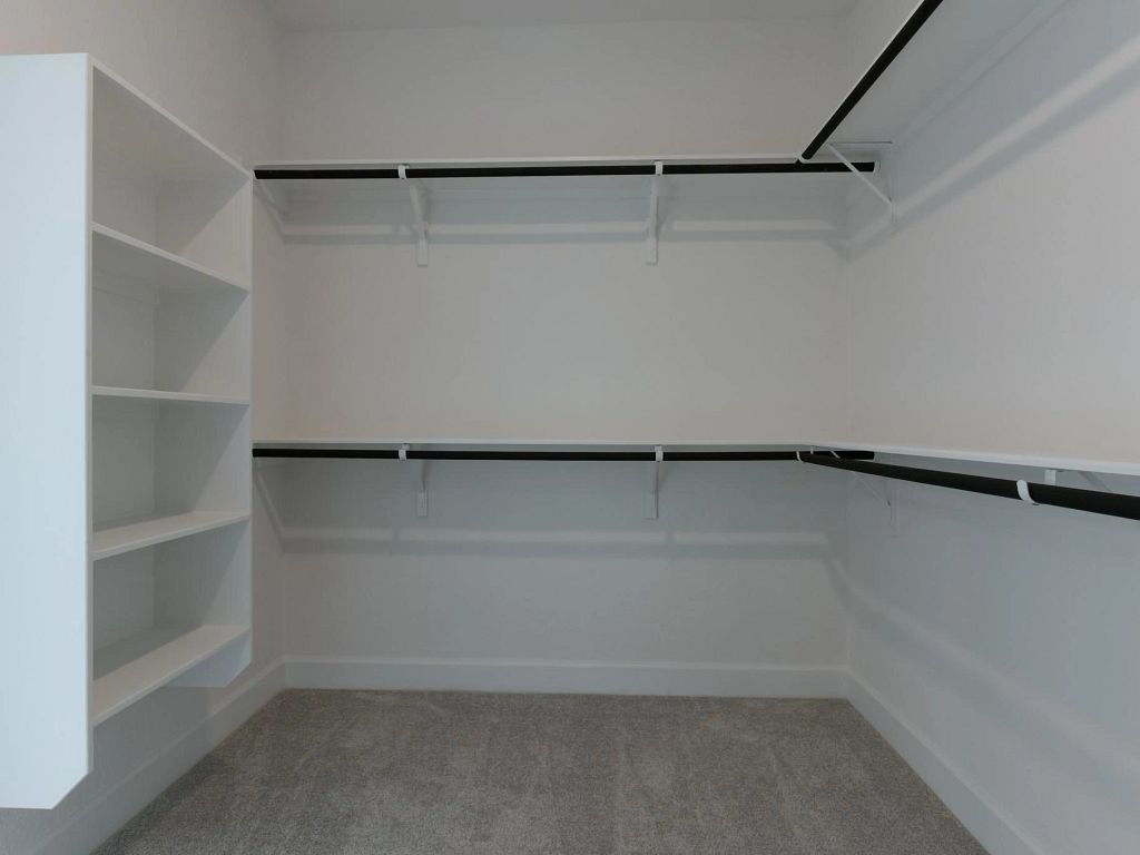 Megan's Landing - Carmen Interior Image 14