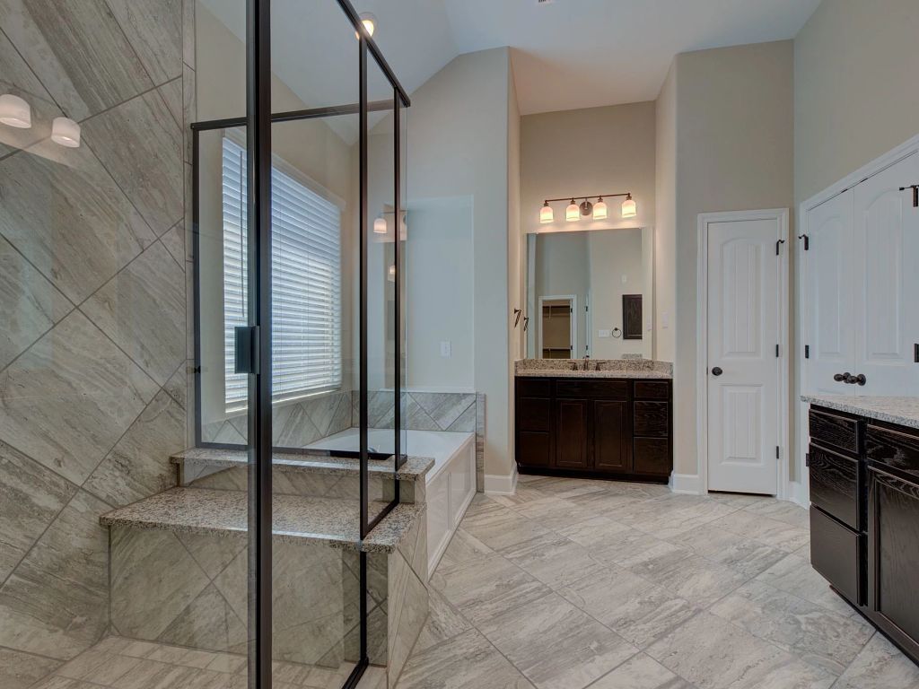 Megan's Landing - Parker Interior Image 9