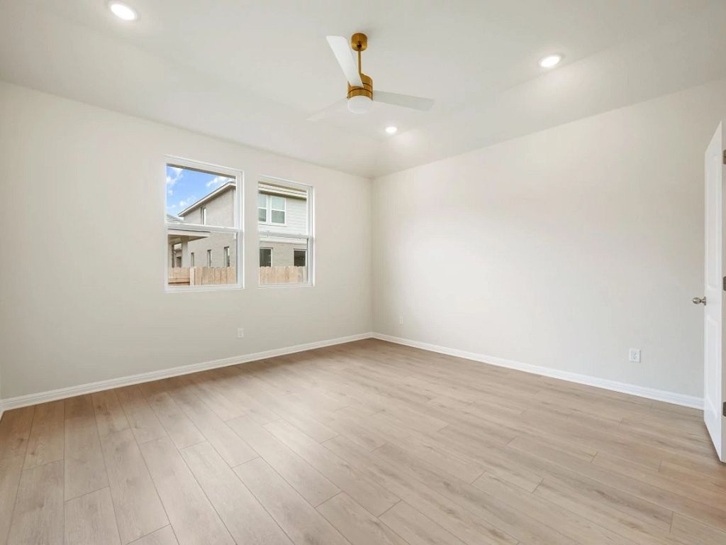 La Cima - Buchanan Interior Image 4