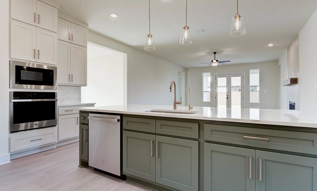 Kitchen & Family