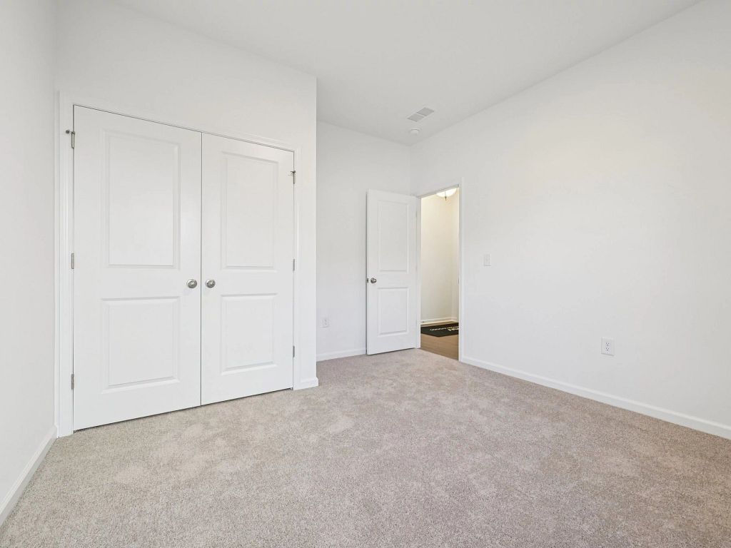 Crescent Mills - Caswell II Interior Image 9