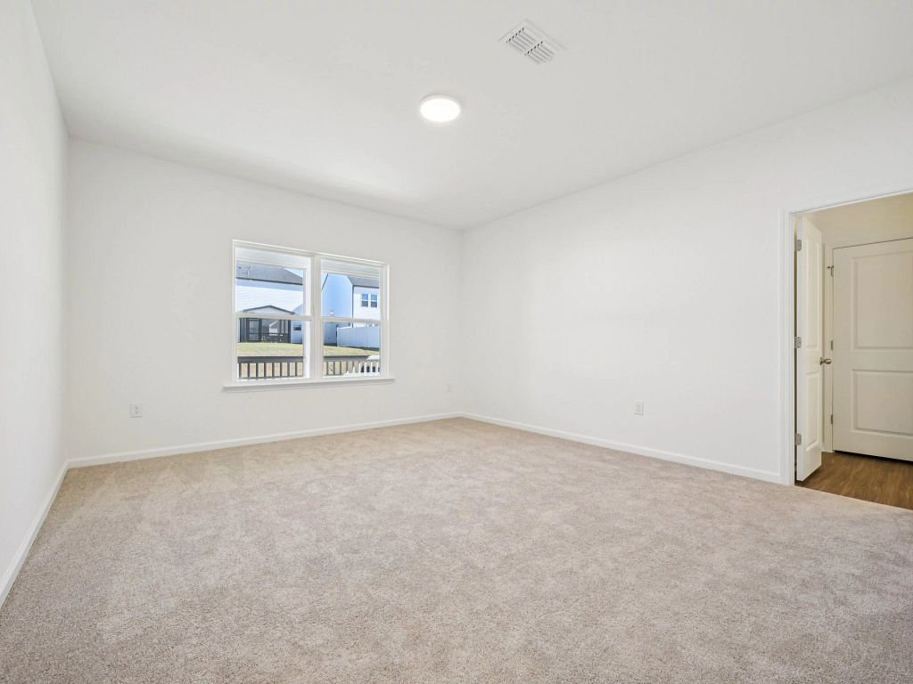 Crescent Mills - Caswell II Interior Image 12