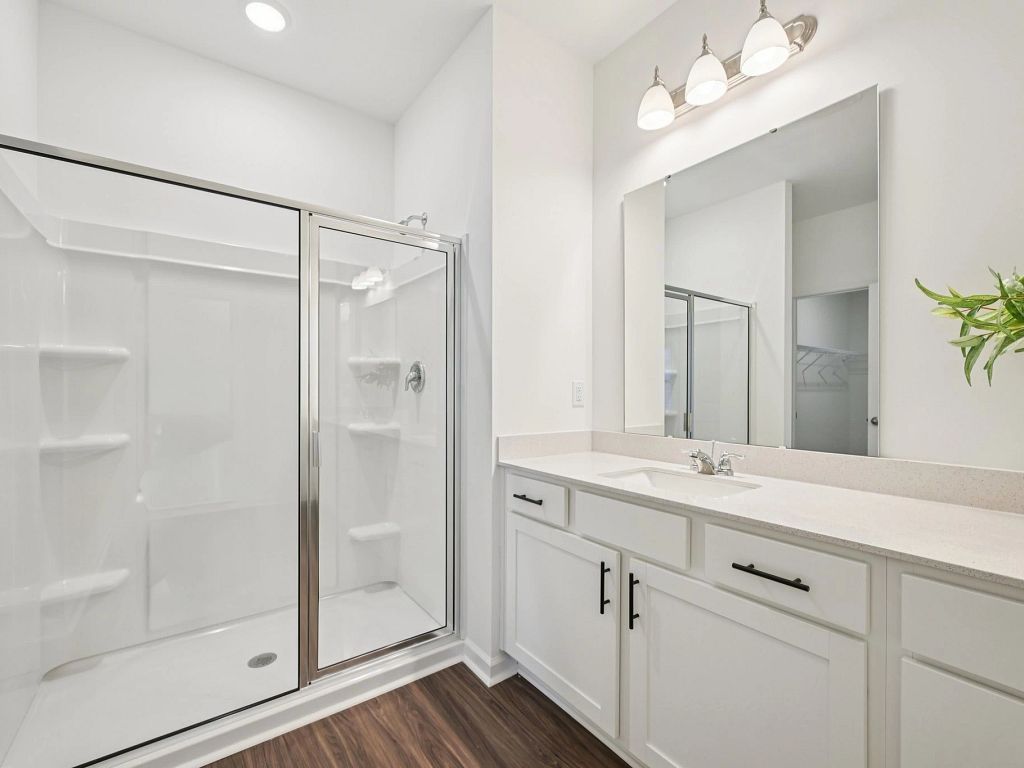 Crescent Mills - Caswell II Interior Image 15