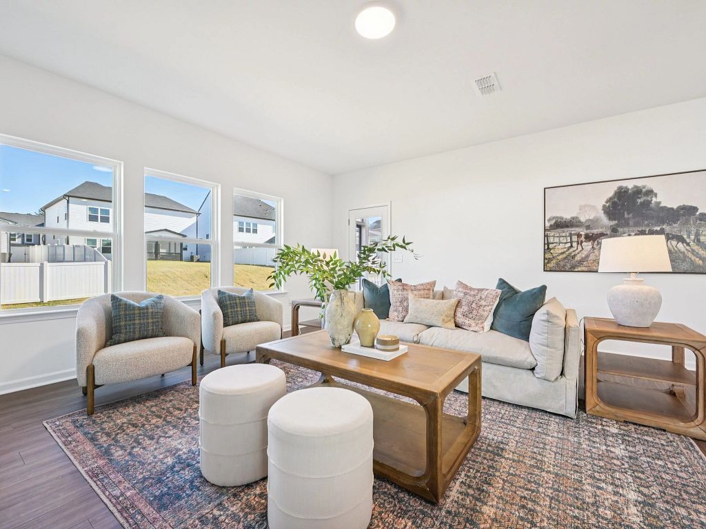 Crescent Mills - Caswell II Interior Image 19