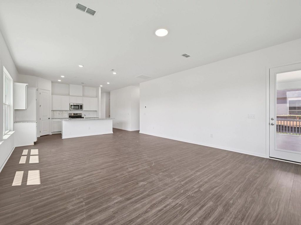Crescent Mills - Caswell Interior Image 3