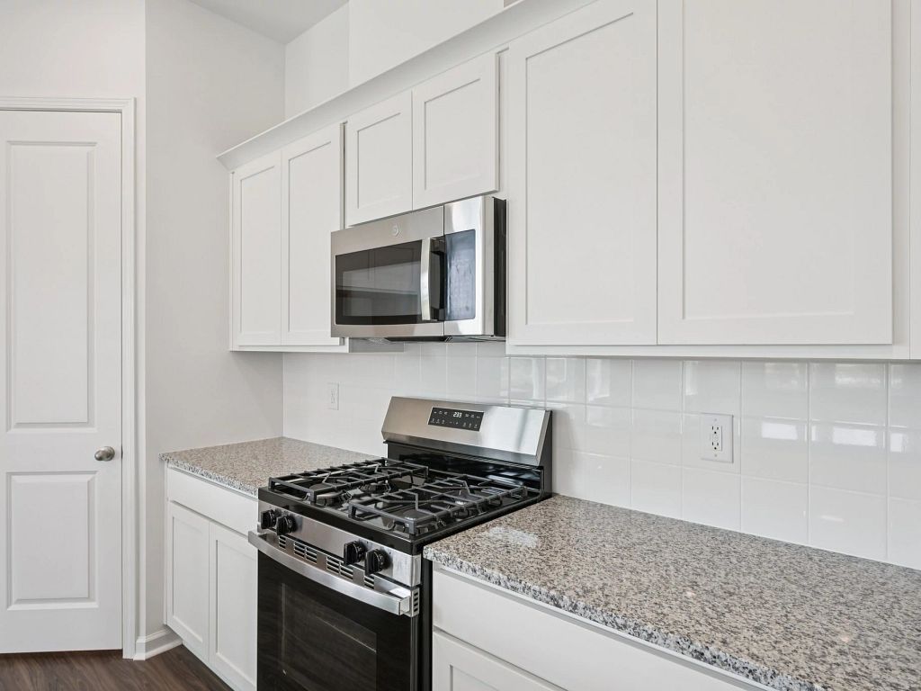 Crescent Mills - Caswell Interior Image 6