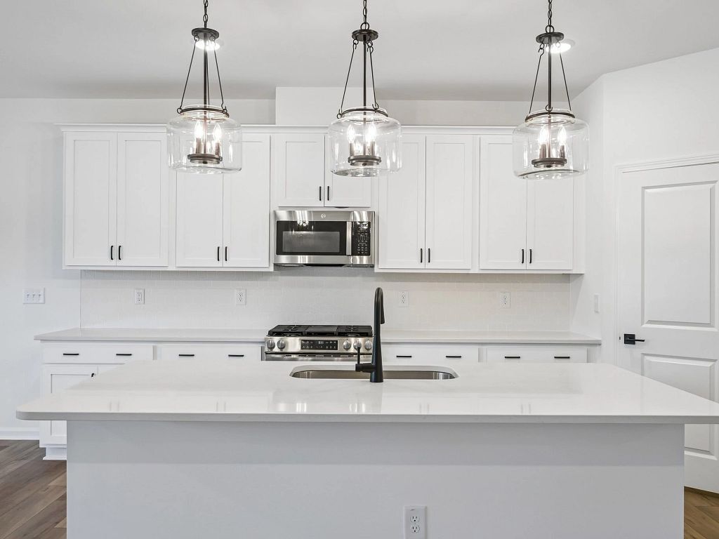 Crescent Mills - Craven Interior Image 8