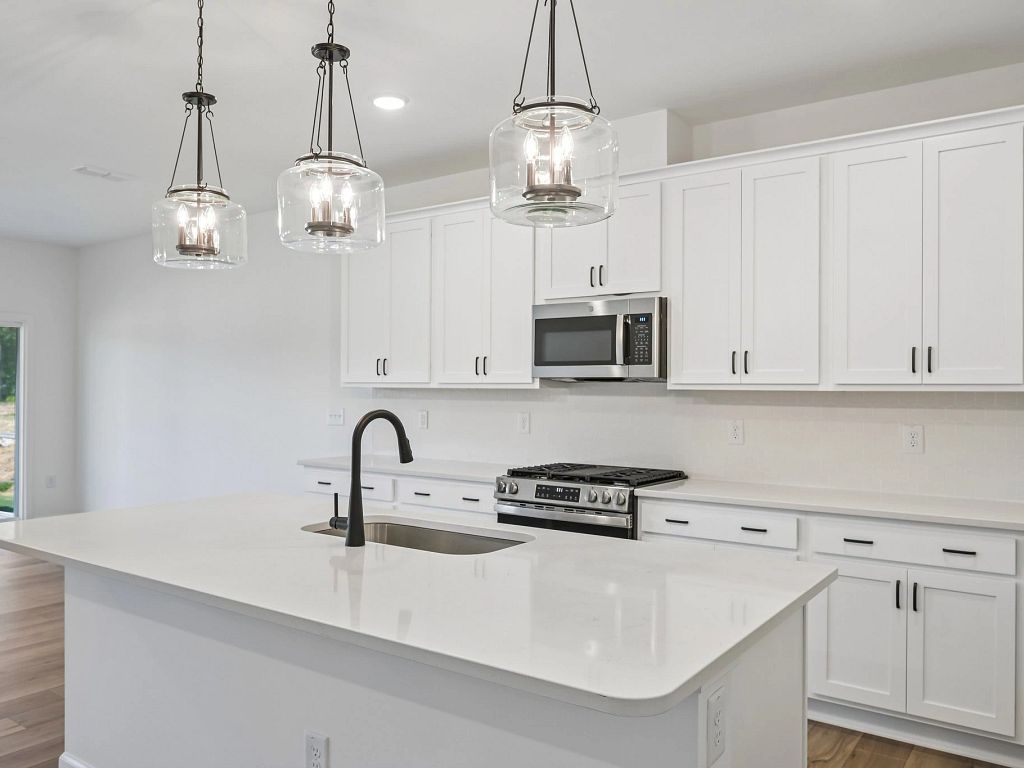 Crescent Mills - Craven Interior Image 9