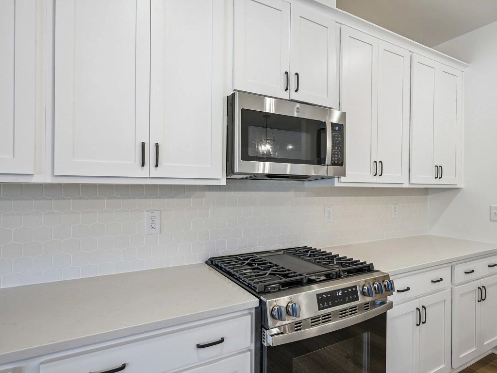 Crescent Mills - Craven Interior Image 11